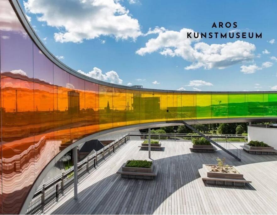 Bo Med Stil Og Udsigt Til Aarhus Lystbadehavn Daire Dış mekan fotoğraf